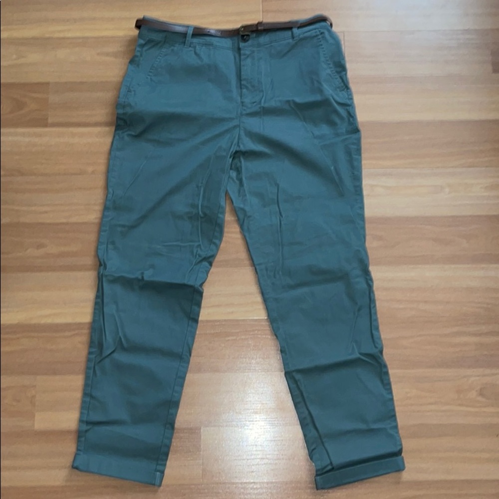 Forever 21 - Khaki pants - Army green